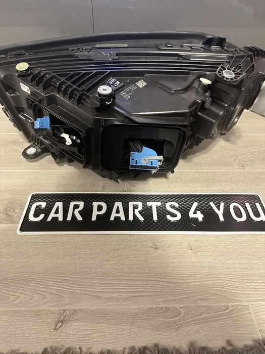 Фар десен Mercedes GLC W254 Digital Light Перфектен