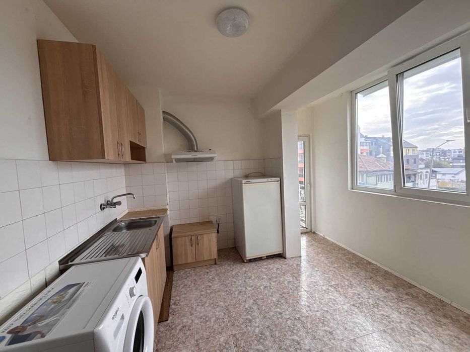 Продава се Двустаен апартамент в Варна, Трошево - 48 кв.м за 1167 €/кв.м - Снимка #1