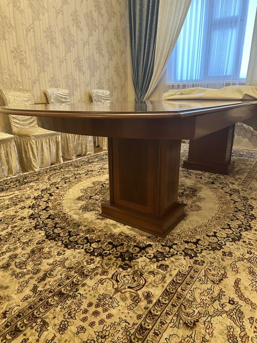 Продается стол в хорошем качестве из дуба