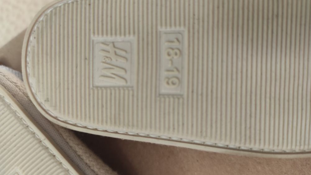 Бебешки буйки H&M номер 18/19