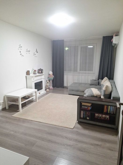 Proprietar vând apartament 4 camere – spațios, ideal pentru familie, poziționat excelent!