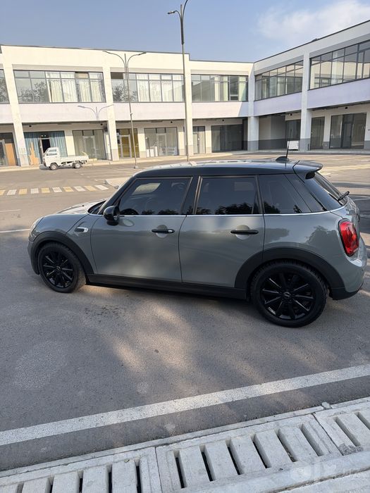 mini cooper sotiladi 4eshiklik uzbid 1 ta narxini kelishamiz tepasida