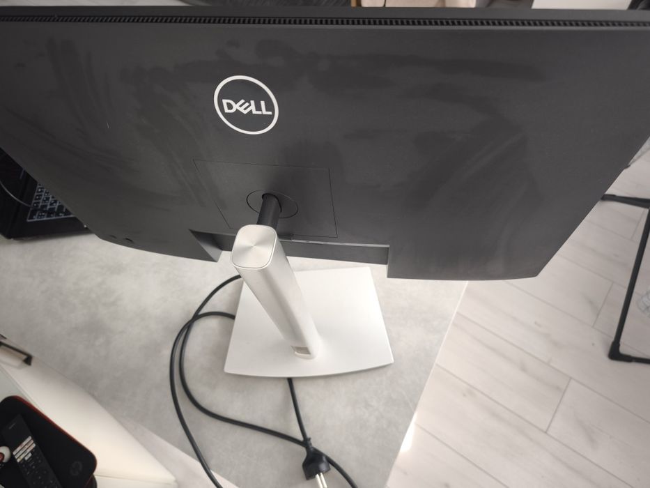 Монитор Dell P2721Q
