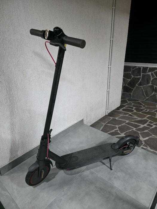 Trotineta electrica Xiaomi Mi Electric Scooter Pro 2