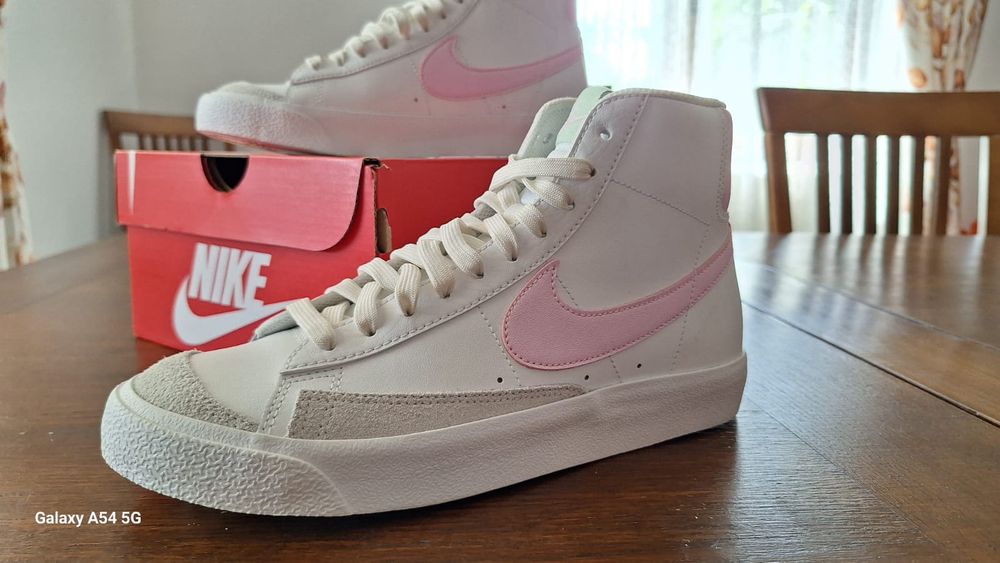 Adidași NIKE blazer mid