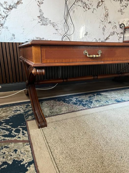 Продается журнальный стол