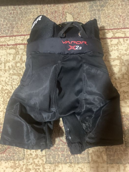 Продам хоккейную форму