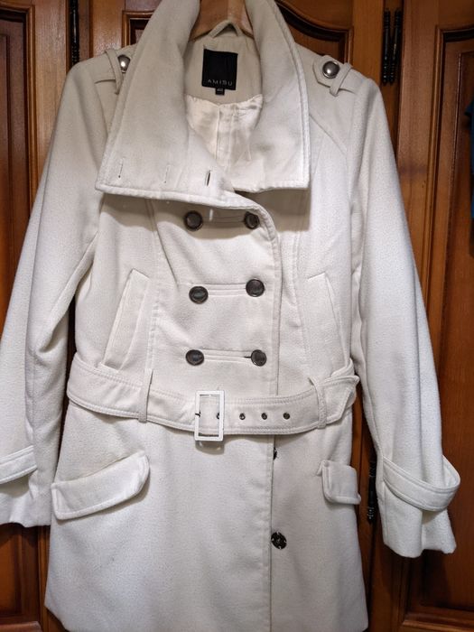 Palton dama culoare alba