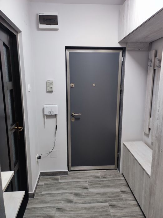Vand apartament 2 camere