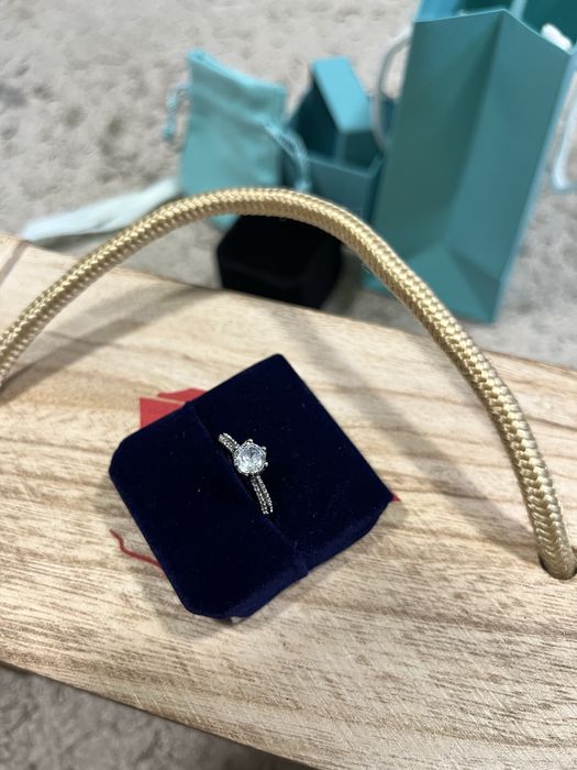 Inel elegant cu set de prezentare complet