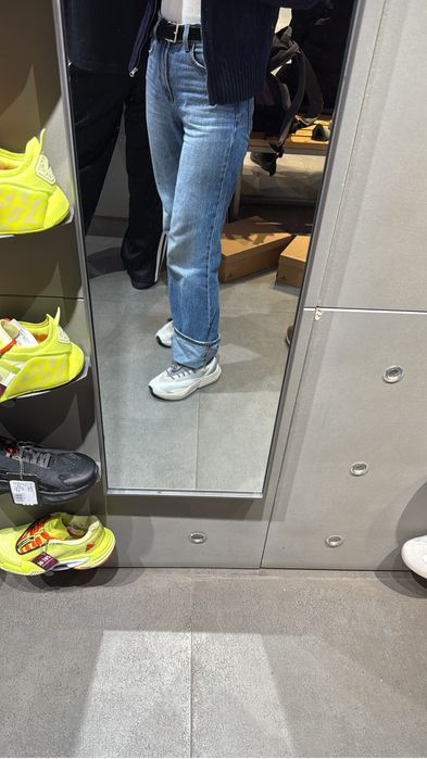 Продам новые кроссовки оригинал адидас