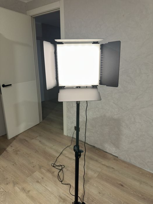 Студийный свет в отличной состоянии