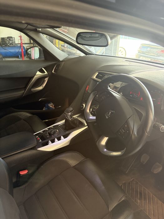 Dezmembrez citroen DS5 2.0 HDI 1.6 Hdi automat si manual