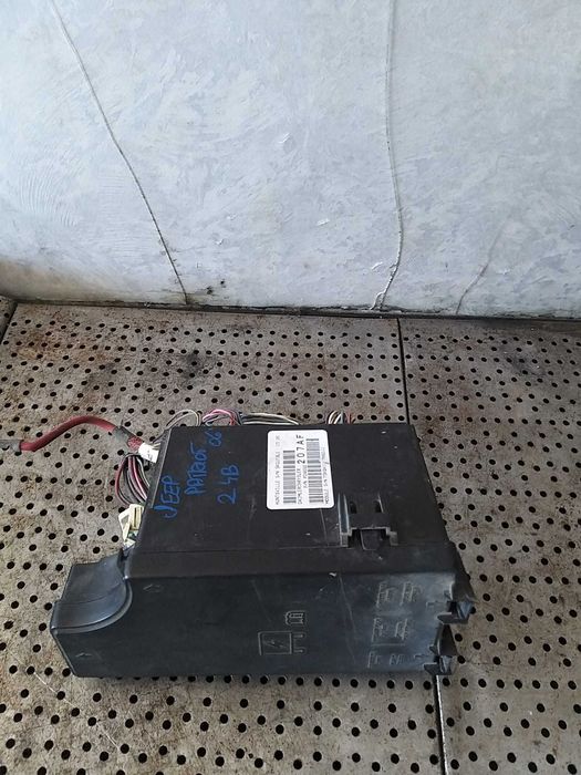 Panou sigurante 2.4 b jeep patriot 2006 p04692207af