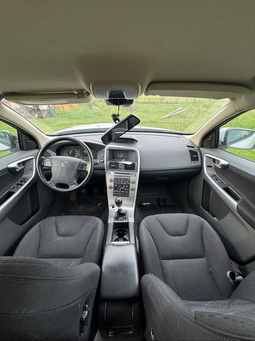Vînd  volvo xc 60