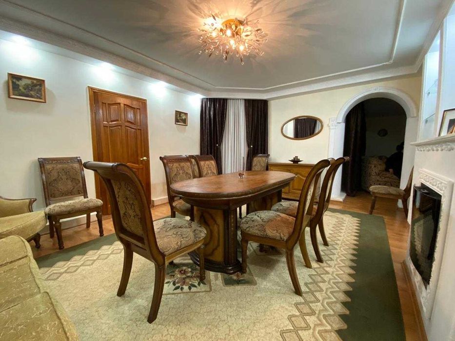 Продам  Ковры  и паласы