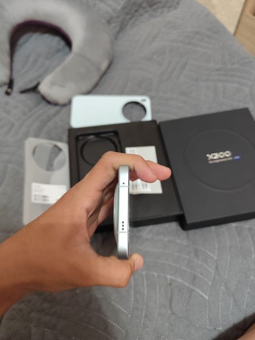 Vivo x300 512/16 обмен .