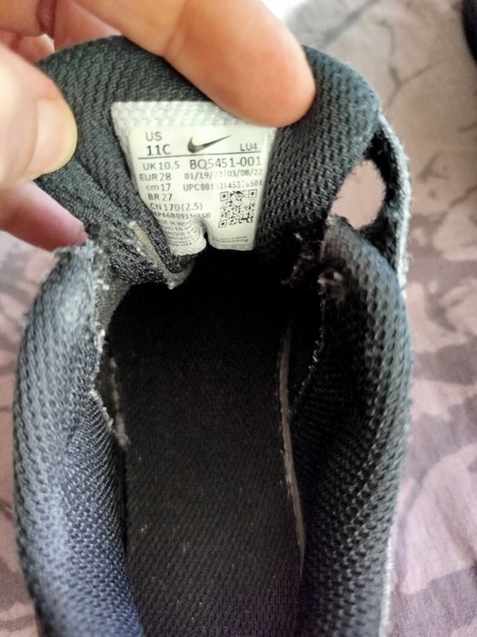 Маратонки nike ,