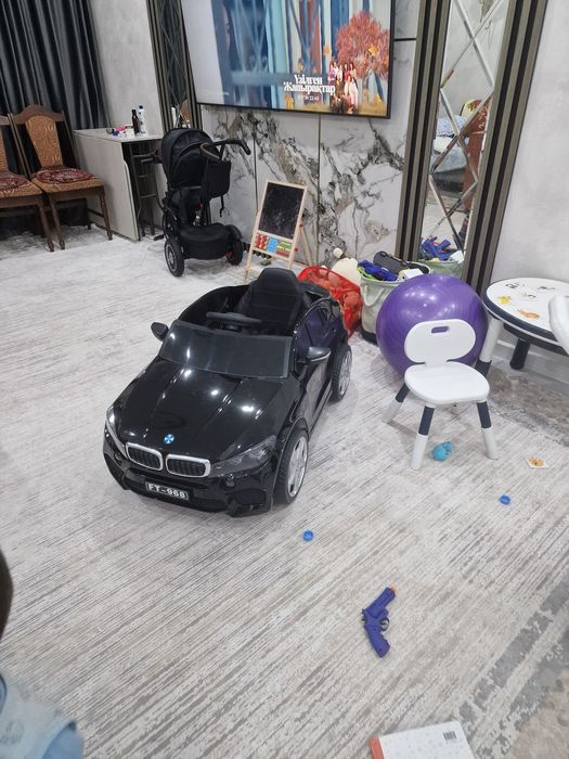 Детский автомобиль БМВ\BMW