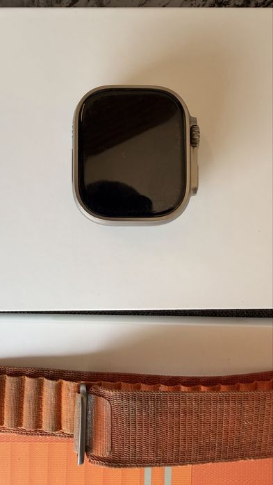 Apple Warch Ultra 49 mm, като нов, пълен комплект!