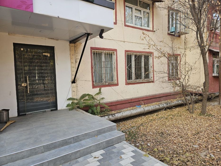 Продаётся под нежилой помищенияа цена викуп чиланзар 12кв