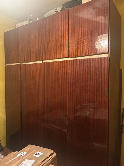 Старинна мебел - Гардероб