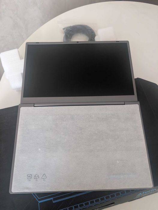 Laptop Alurin Zenith 15.6" Ryzen 7, 16GB RAM, Windows 11
