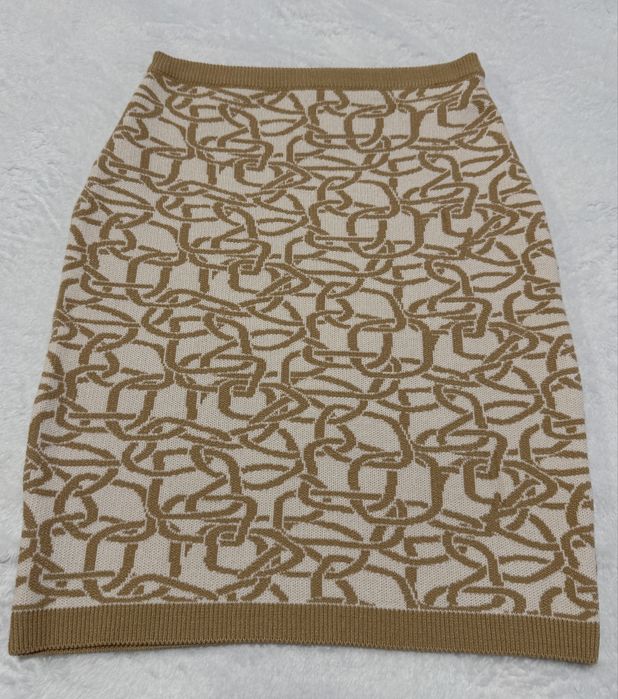 Alessa пола в бежово