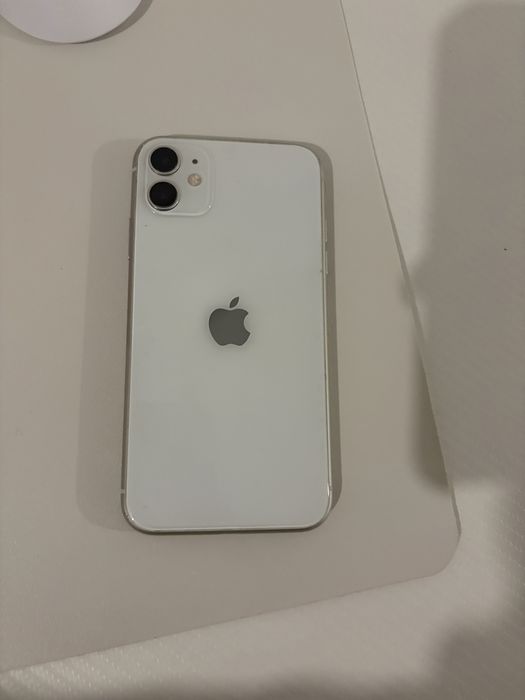 Vand iphone 11 64GB