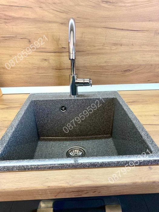 Дава се под наем Двустаен апартамент в Бургас, Център - 70 кв.м за 561 € - Снимка #8