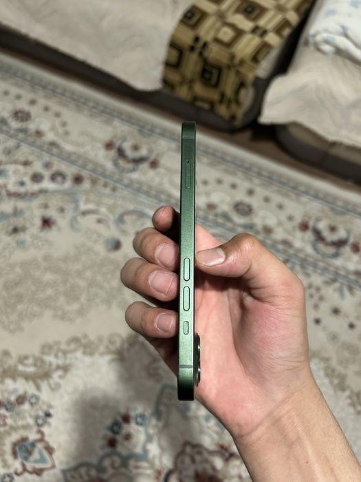 Iphone 13 емкость 100%