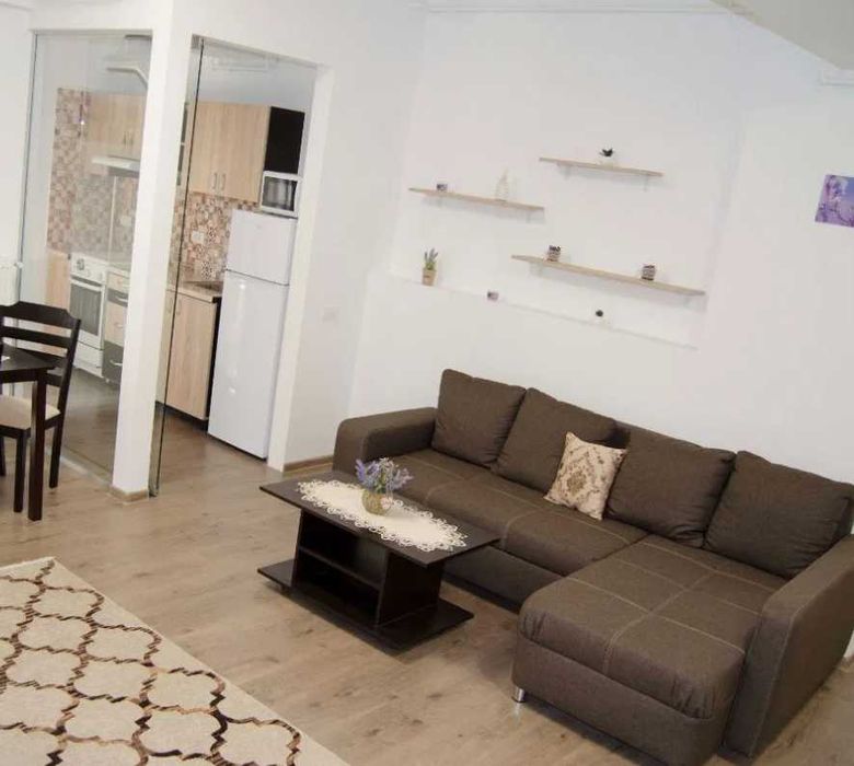 Дава се под наем Двустаен апартамент в Пловдив, Център - 47 кв.м за 183.6 € - Снимка #2