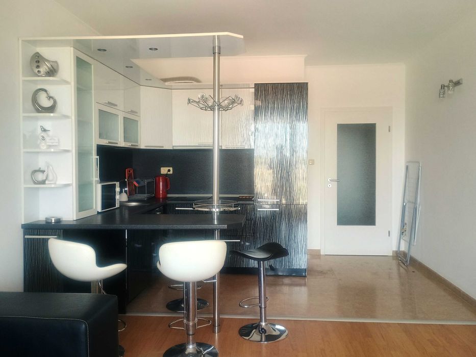 Продава се Тристаен апартамент в Несебър - 99 кв.м за 2021 €/кв.м - Снимка #2