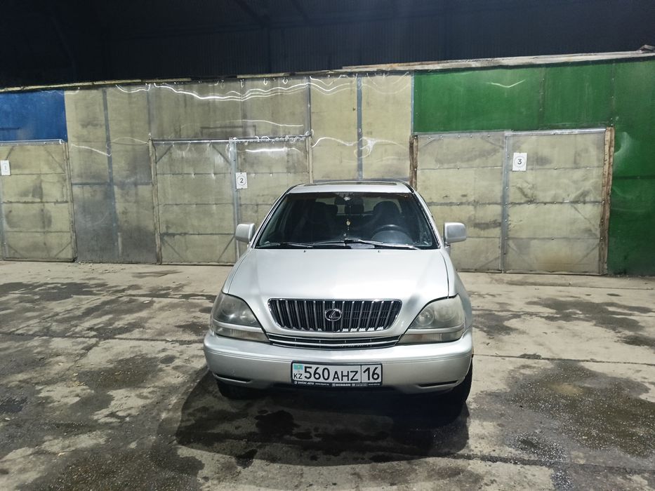 Продам Лексус РХ 300