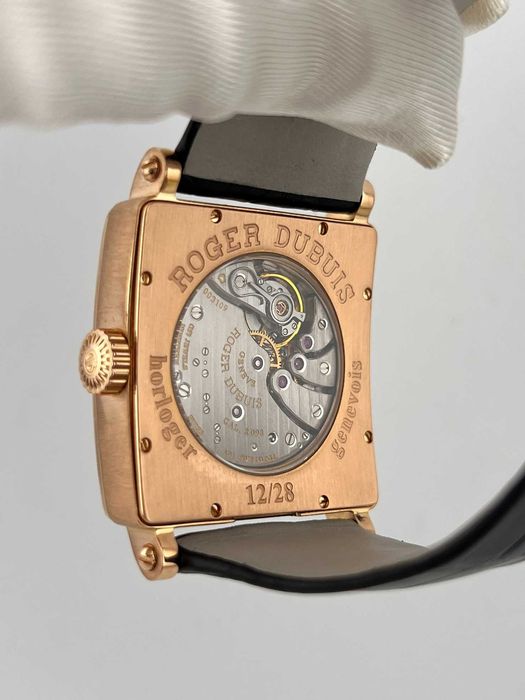 Наручные часы Roger Dubuis Golden Square