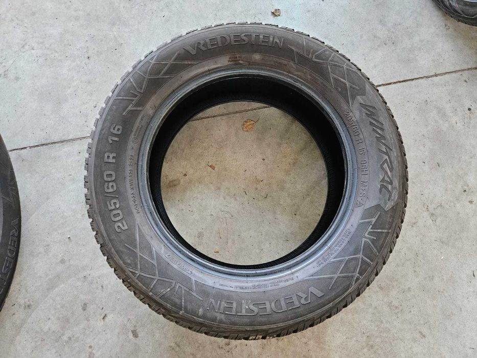 2 Anvelope IARNA 205.60.16 'Vredestein' [dot 2023] ; ca NOI