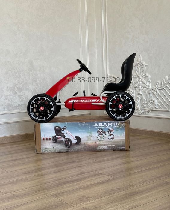 Детский Веломобиль педальный картинг Abarth | количество 9шт в наличии