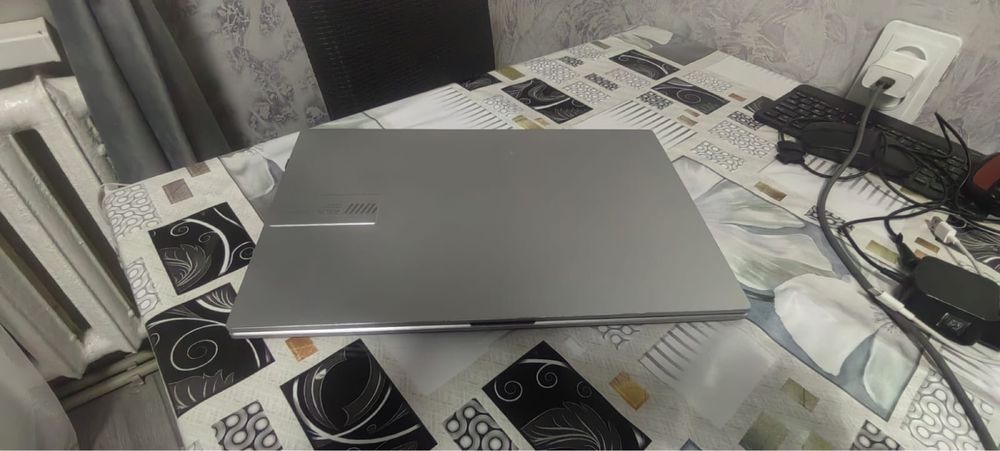 Продам ноутбук 15 Asus vivobook