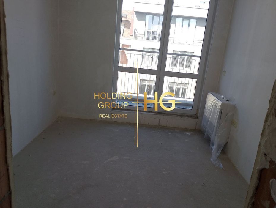Продава се Тристаен апартамент в Варна, Левски - 83 кв.м за 2639 €/кв.м - Снимка #5