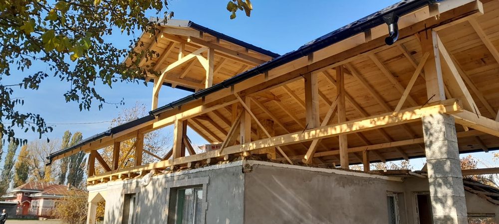 Firma acoperisuri complete meseriasi acoperis  reparații urgente