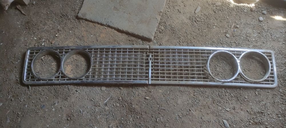 Продам никелевый решетку ВАЗ 2103.