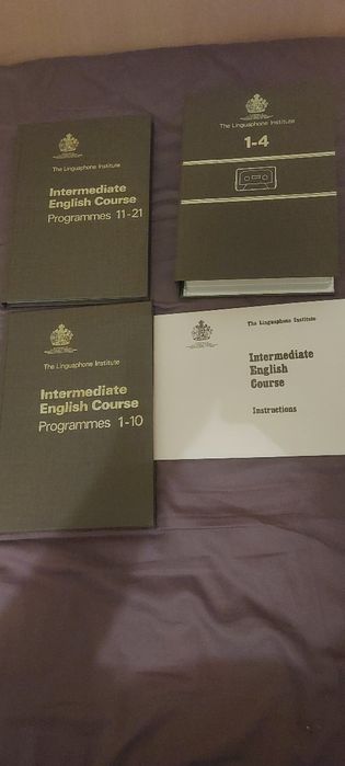 Продавам учебници, и аудио касетки  още от времето на Соца.