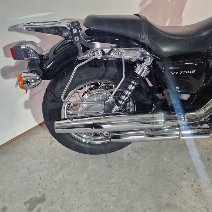 Motocicleta Honda Shadow VT750S | H01045 | motomus.ro