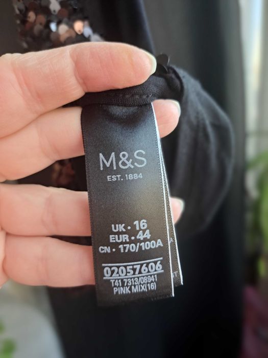 Vand top cu paiete Marks & Spencer  mar. 44 / 16, eticheta, deosebit