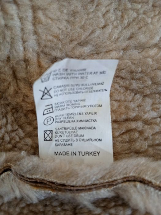 Новая дубленка 5-6 лет Весна