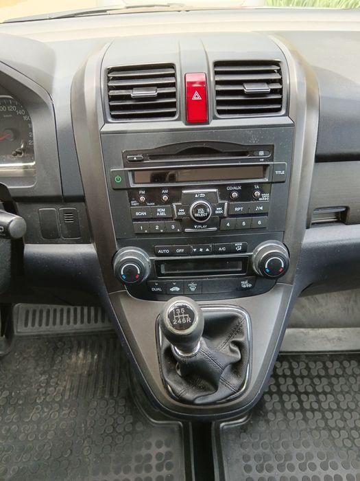Honda CR-V 2010, бензин