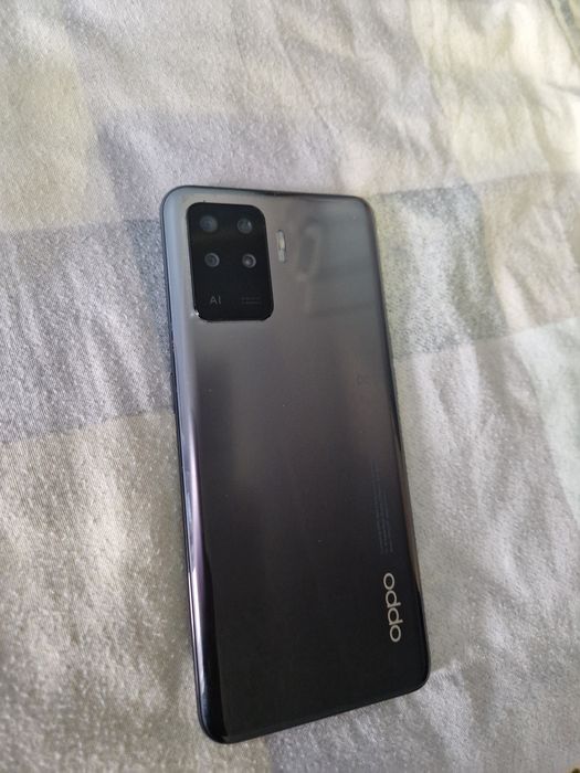 OPPO Reno 5 lite