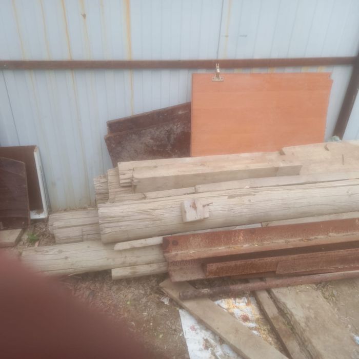 Продается кругляк и уголок дешево, цена договорная