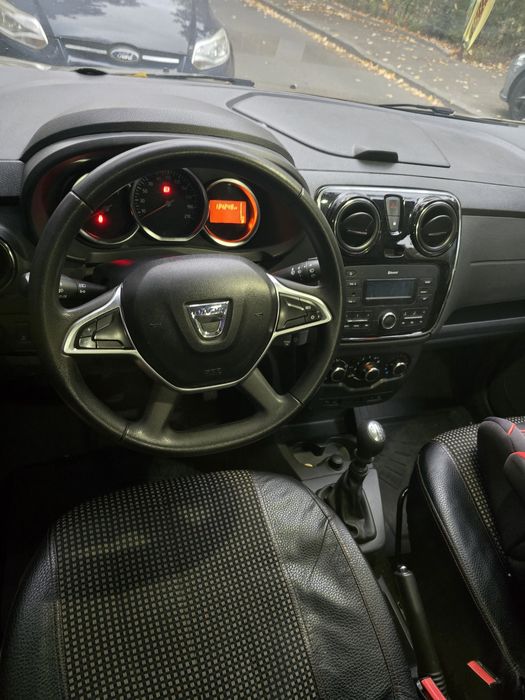 Dacia Lodgy 2010 - 7 locuri. 1.5 DCI