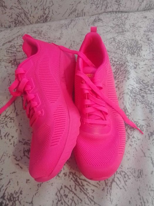 Skechers neon pink 41 номер нови